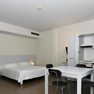 4* Hotel Eden